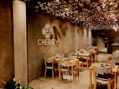 Disfrutá del más rico sushi entre flores de cerezo