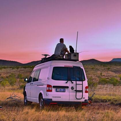 Disfrutan de los atardeceres juntos y van a seguir viajando en su camioneta