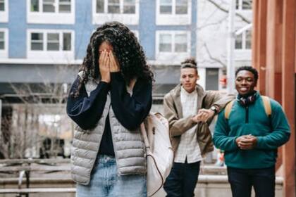 Disfrutar del mal del otro tendría diversos motivos. Foto: Pexels