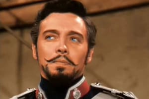 Disney sacó a Britt Lomond de la serie porque era tan popular como Guy Williams