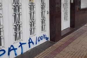 Disparos y pintadas alusivas al Pata Medina en la seccional platense de la Uocra