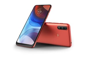 Disponible en naranja y azul, el nuevo Moto E7i Power es el teléfono económico de Motorola con 5000 mAh de batería, doble cámara y pantalla de 6,5 pulgadas