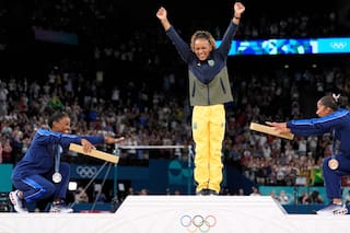 Disputa por medalla olímpica retirada a la gimnasta Jordan Chiles regresa a un tribunal suizo