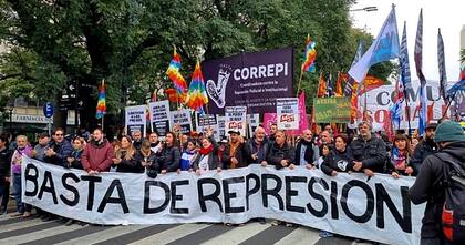 Distintas agrupaciones de izquierda se movilizaron a la Casa de Jujuy