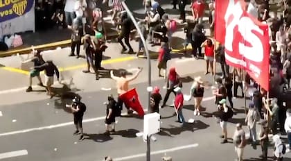 Disturbios en la protesta por la reforma laboral. Plaza de los Congresos