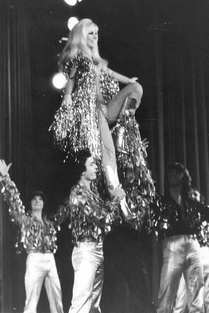 Diva total sobre el escenario.