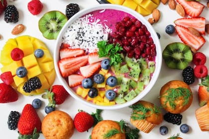 Diversas propiedades pueden incorporarse al organismo a través de la fruta (Foto Pexels)