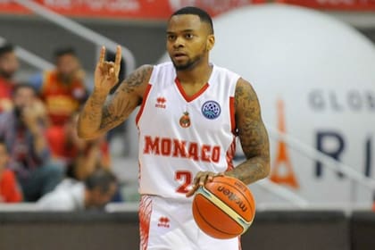 DJ Cooper jugando para el Monaco francés
