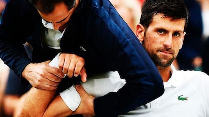 Djokovic pide atención por su hombro: los dolores lo hicieron abandonar ante Berdych