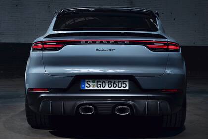 Doble caño de escape e imagen agresiva para este Cayenne Turbo GT