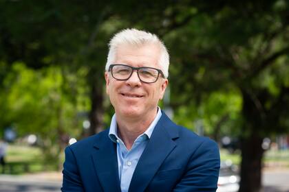 Doctor Claudio Martín (MN 82958), Presidente AAOC.