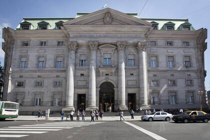 La cotización del dólar oficial de este lunes 12 de junio