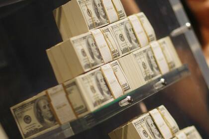 dólar dólares fortuna cómo despilfarrar en siete pasos desperdiciar dinero estrategias