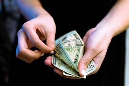 Dólar hoy: a cuánto cotizaron el oficial, el MEP, blue y Tarjeta