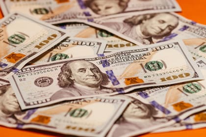 Dólar hoy: qué pasó con el MEP y el CCL