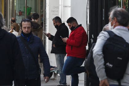 Los arbolitos trabajan activamente en la city porteña