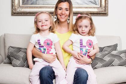 Dolores García Veiga, psicóloga, tiene 34 años y es mamá de Milagros y Catalina, de 3 años