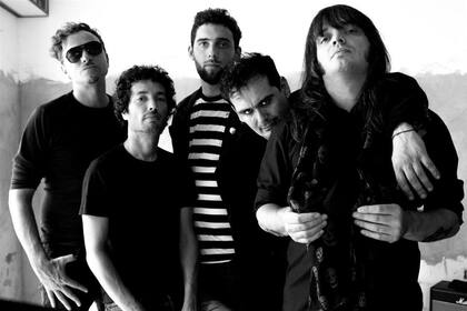 Doma, el primero a la derecha, junto a sus feroces muchachos