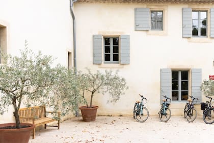 Domaine de Fontenille recibe huéspedes.