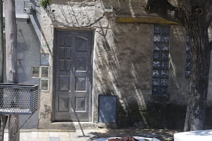 Domicilio fiscal en Caseros registrado a nombre de dos personas que, según un sumario del Banco Central, recibieron transferencias que sumaron US$415.000