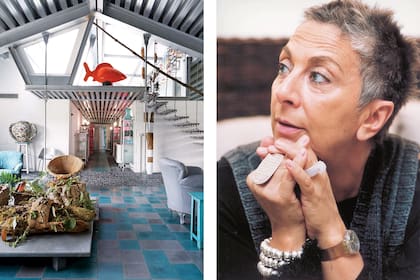 Sobre un pallet, jardín interior hecho con troncos ahuecados de alcornoque. Dominando la escena, un pez de cerámica: Paola es de Piscis y se siente muy identificada con esa imagen.