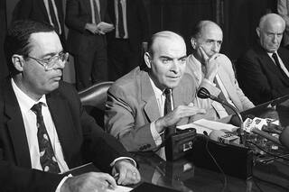 Crisis de 1989: del salariazo y las privatizaciones a la convertibilidad en 1991