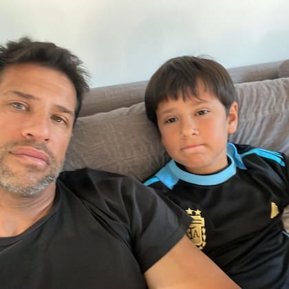 Domínguez con su hijo Manuel