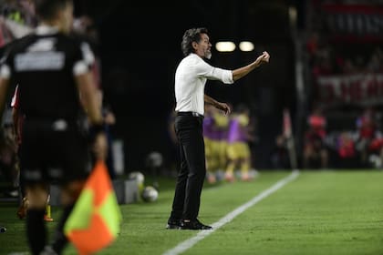 Domínguez defendió a Ascacibar: “El Ruso le dio mucho al club", declaró