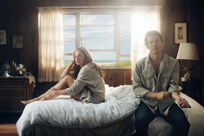 Dominic West y Ruth Wilson en The Affair