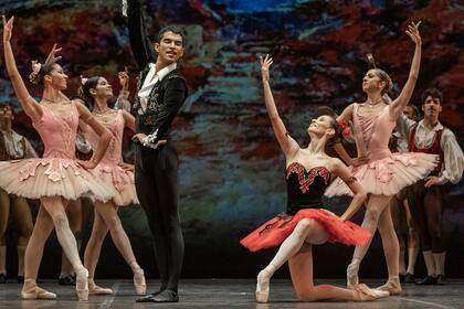 Pareja joven: Velázquez hace su primer protagónico con Camila Bocca, que viene destacándose en priimeros roles