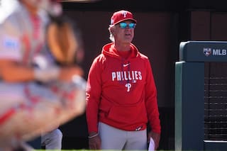 Don Mattingly gana en su debut como mánager interino de Filis. Luzardo blanquea 7-0 a Gigantes