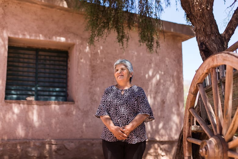 Doña Nelly: la mujer que transformó Aicuña con empanadas y vino casero