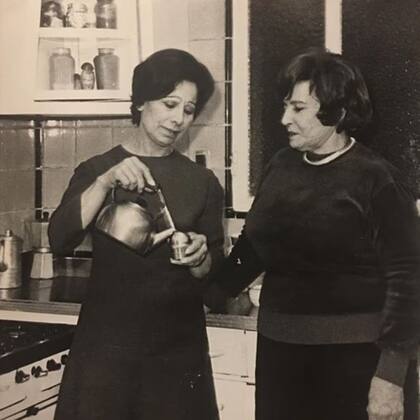 Doña Petrona y su asistente Juanita