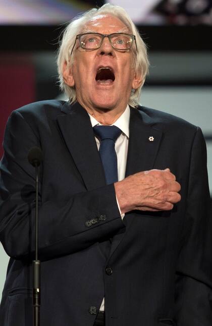 Donald Sutherland, emocionado por el reconocimiento