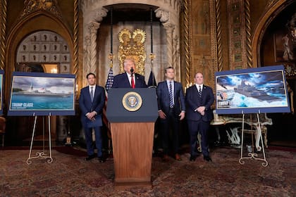 Donald Trump anuncia el proyecto de la "Flota dorada"