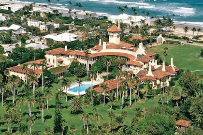 Donald Trump quiere trasladar su residencia permanente a Mar-a-Lago en Florida porque dice que Nueva York lo maltrató.