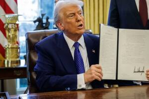 Donald Trump encabezó la revocación del parole en miles de inmigrantes dentro de EE.UU.