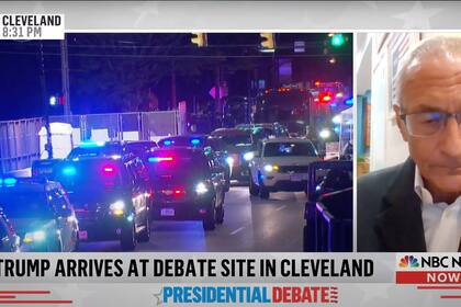 Donald Trump llega al sitio donde se celebrará el debate