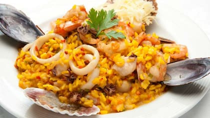 Dónde comer comida mediterránea: Mykonos. Foto: Facebook Mykonos