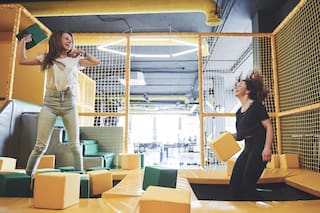 Tres parques de camas elásticas para saltar y divertirse sin parar