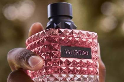 Donna Born In Roma, una propuesta vibrante que rinde homenaje a la capital italiana