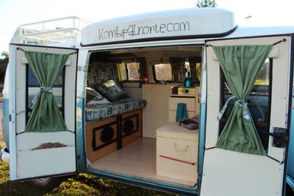"Dora", la combi modelo 81, fue remodelada íntegramente para la travesía
