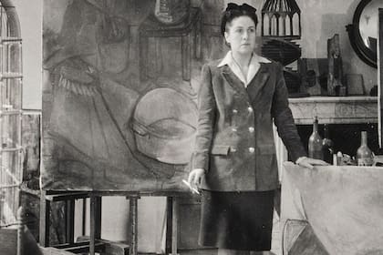 Dora Maar retratada por Brassaï en 1943 en su taller de la rue de Savoie