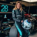 La primera mujer en manejar un Mercedes de Fórmula 1 se destaca en el Mundial de Resistencia y se une a la F. E