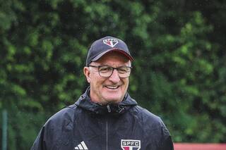 El experimentado que les ganó al cáncer y al covid, logró la gloria con Flamengo y es la apuesta para despertar a Brasil