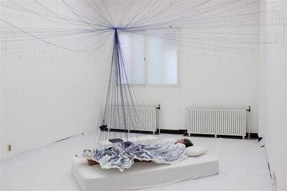 Dormir en la propia obra: Conte, en el museo de Corea del Sur