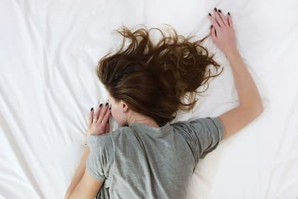 Dormir mejor te ayudará a digerir mejor, dice la doctora Suárez