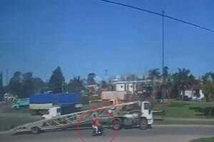 Dos adolescentes fallecidos en La Plata: así fue el impactante accidente de tránsito