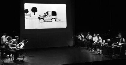 Dos de los seis cortos, en blanco y negro, elegidos entre 74: "La gracia recae en que los cortos están musicalizados con un discurso muy diferente del que las animaciones proponen", dice Barilari