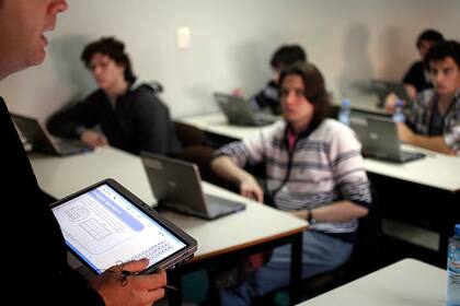 Dos iniciativas apuntan a promover el desarrollo de software en la Argentina